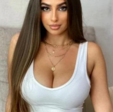 beyaz atlet giyen escort