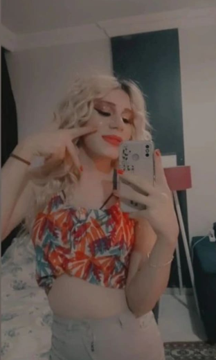 güzelliği göz alan escort