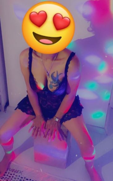 seks ustası dövmeli escort alev