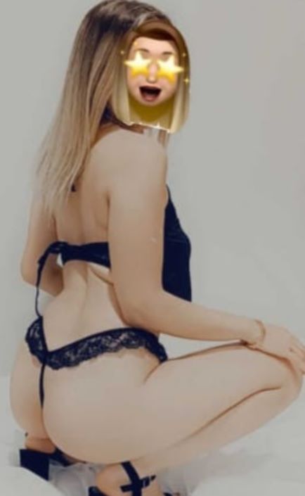 beyaz tenli zayıf escort naz