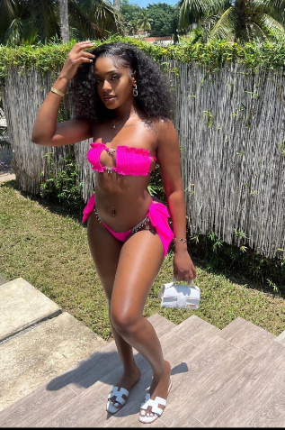 genç ve ucuz afrikalı escort