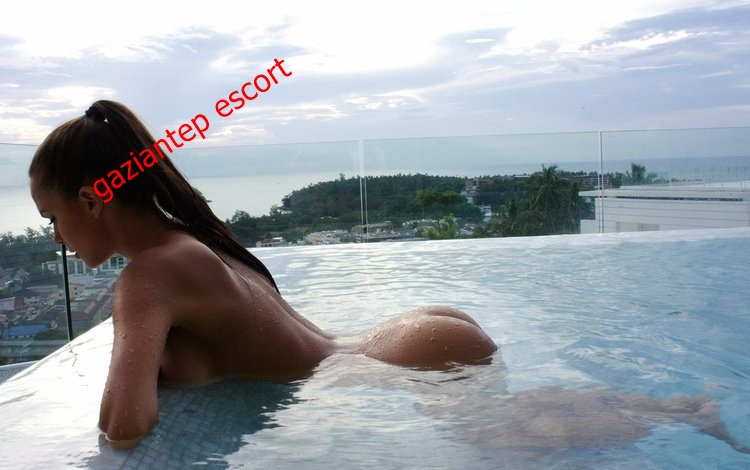 cebinizi zorlamayan escort kız